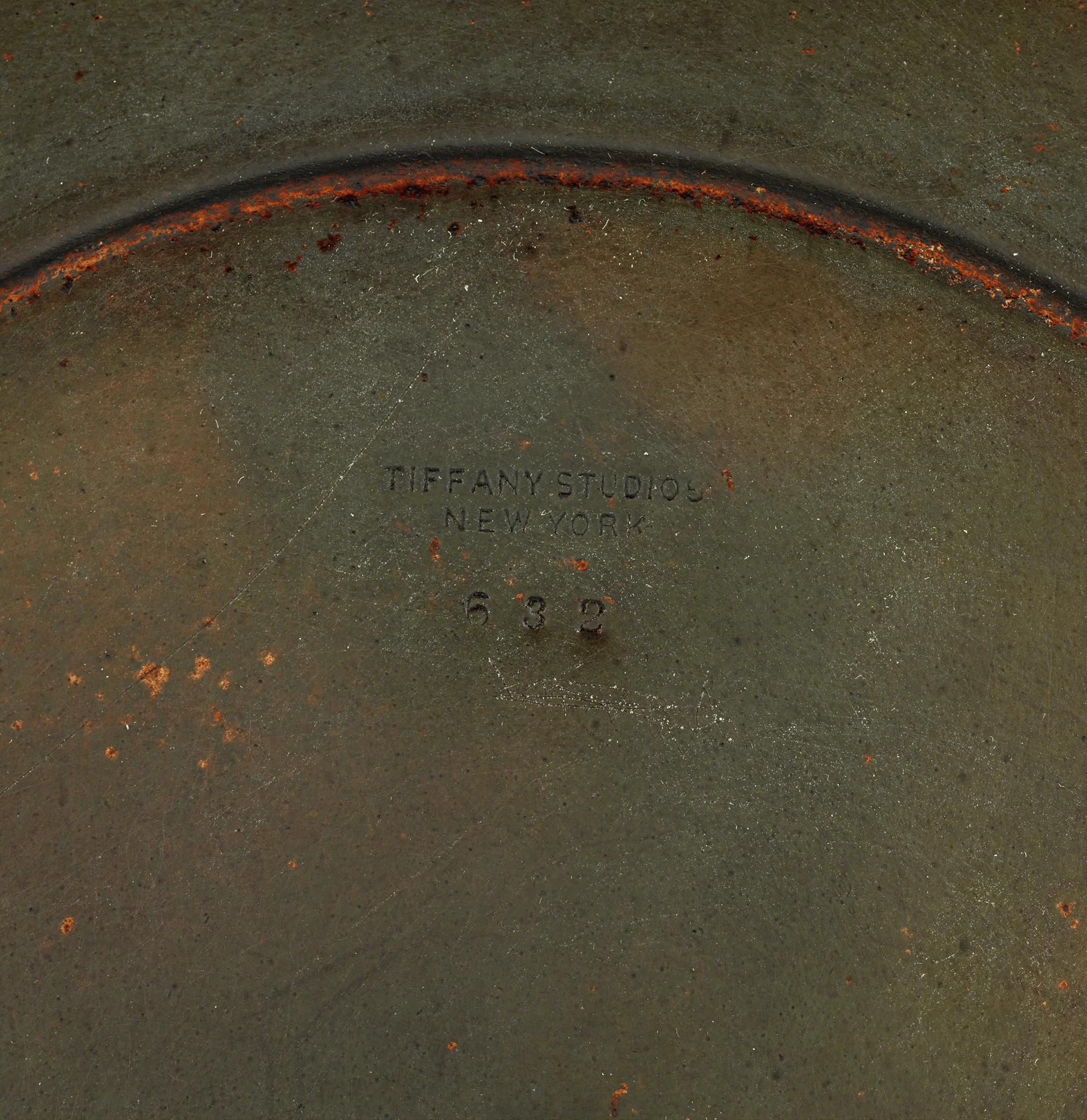 Tiffany Studios Amber Linenfold Lamp - Image 5